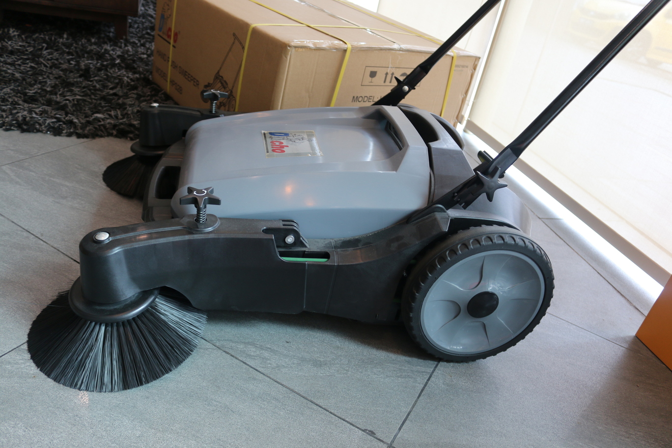 Hardwaremart DACHO template-21 Dacho 40L Hand Push Sweeper Manual Dried Leave Industrial Factory Use Broom penyapu tolak tangan