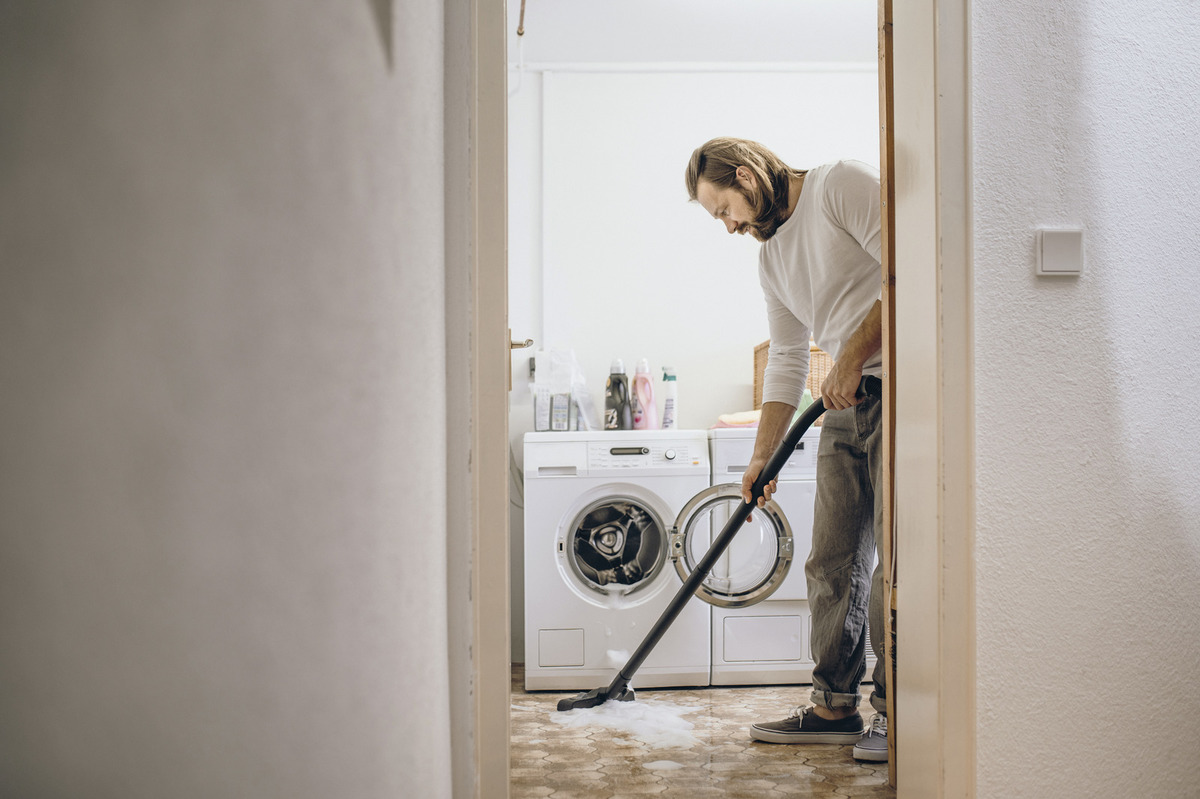 WD5SV_1683185338.png KARCHER WD5SV PREMIUM WET & DRY MULTIPURPOSE VACUUM CLEANER (1800W/25L)