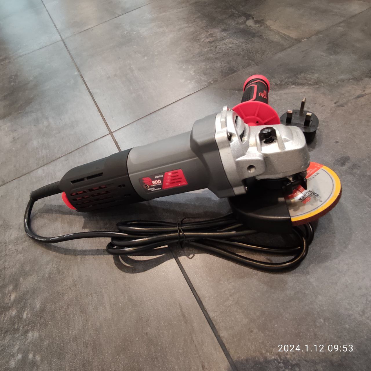 Hardwaremart_RENO_template_09_1704985080.png RENO 4" Multipurpose Angle Grinder Cutting Polisher Mesin pengisar pemotong sudut RN6028 950W 11000RPM