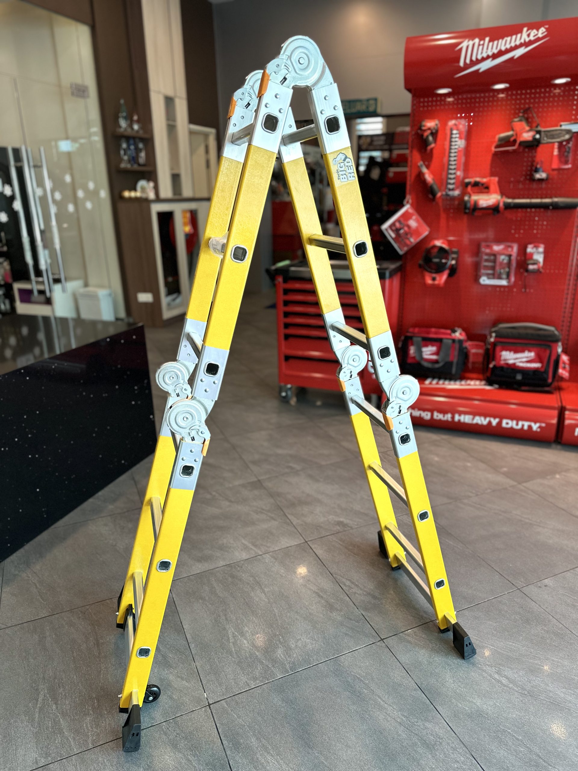 Hardwaremart_Bigred_template_82A_1724739180.png