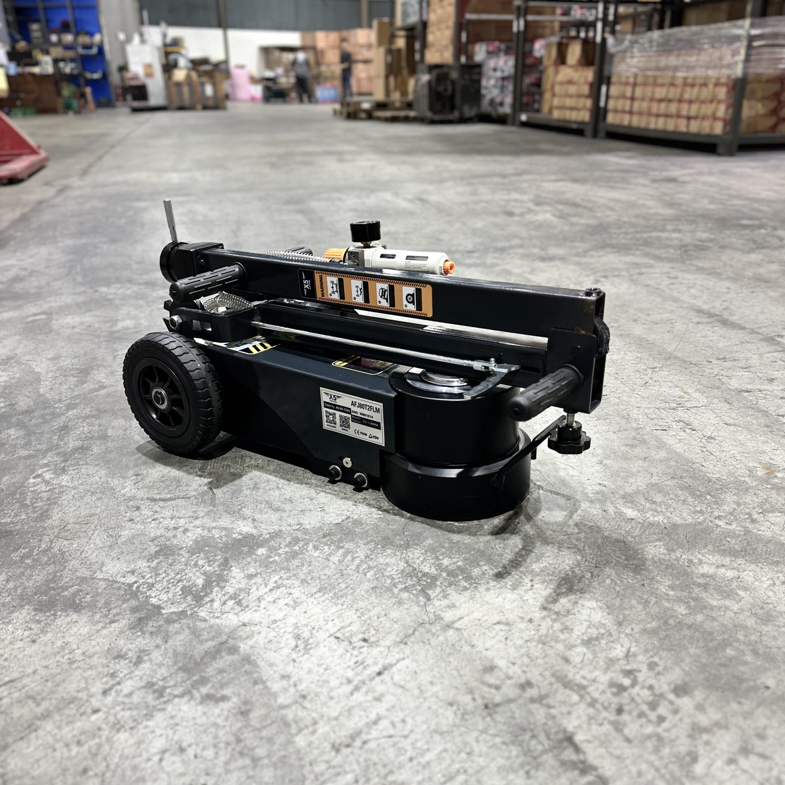 Hardwaremart_X5_template_74_1731564919.png X5 AFJ80T2FFR 80 TON AIR HYDRAULIC FLOOR JACK LIFTING 2-STAGE RANGE: 205 – 385MM (FOLDABLE) - HARDWAREMART